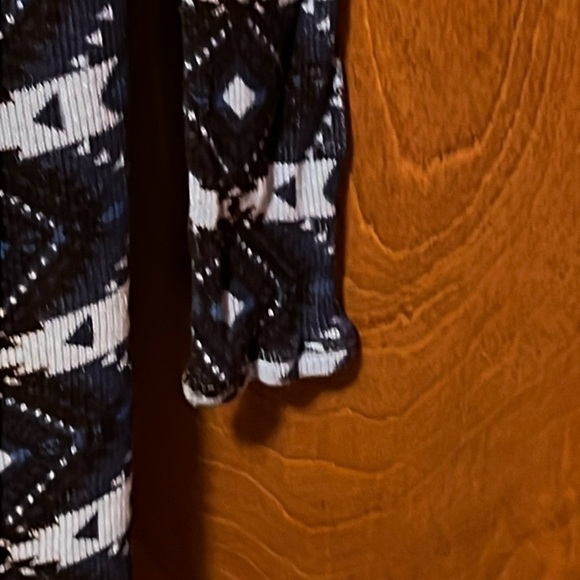 H&M Pattern Cardigan-EUC - Picture 5 of 7